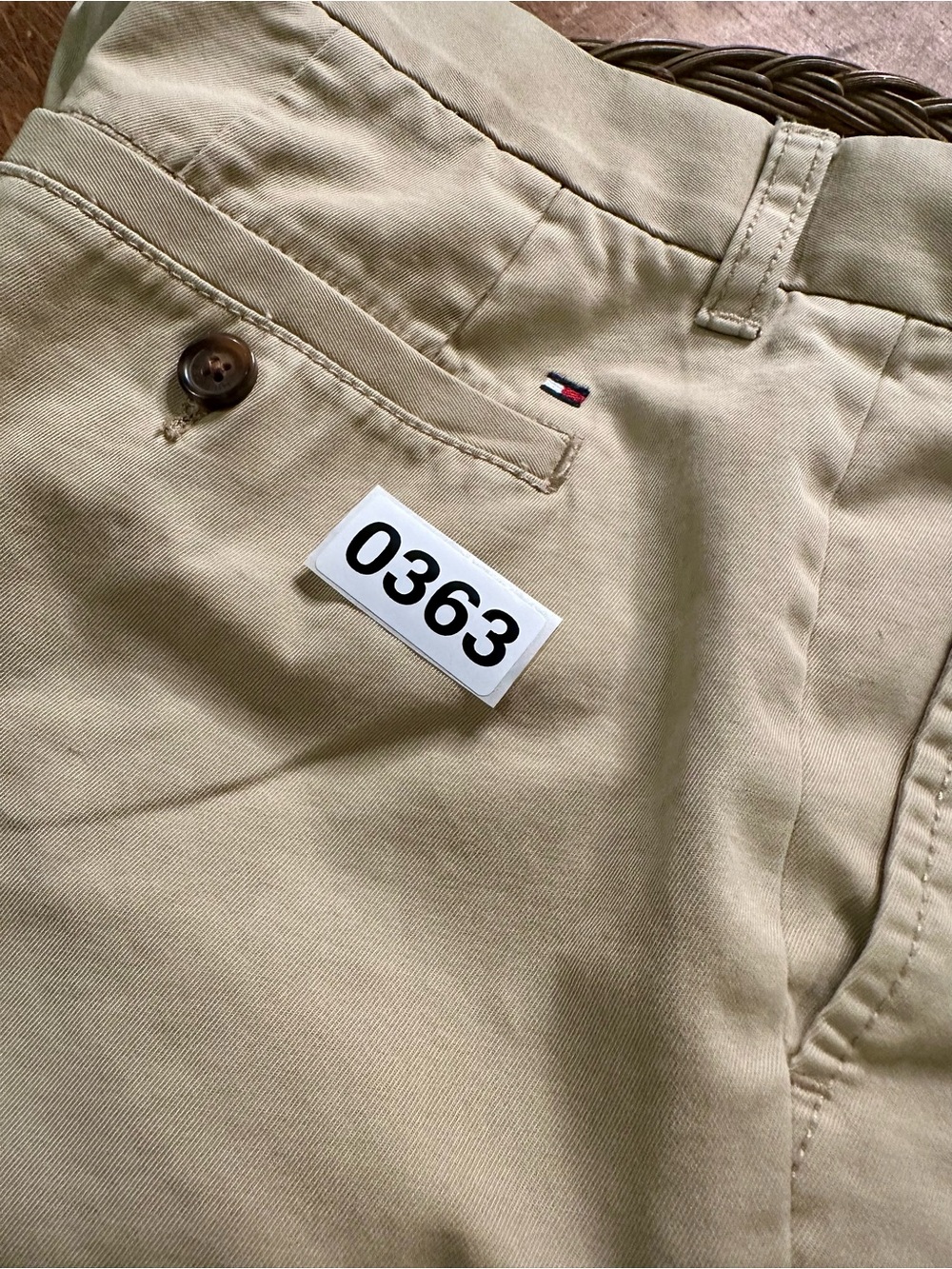 Tommy Hilfiger Tailored Fit Khaki Chino Pants 32 x 34 Men’s Beige - Picture 8 of 8